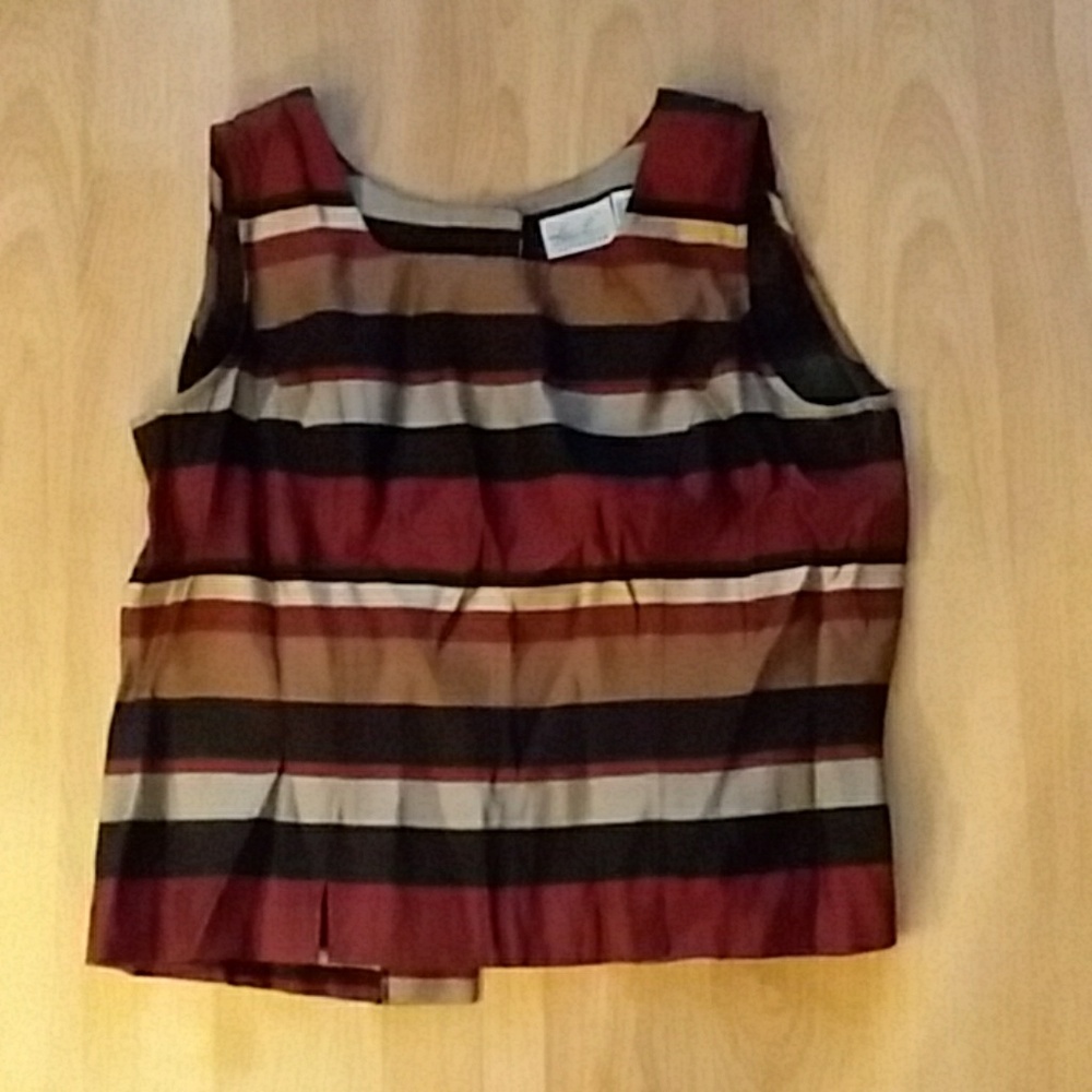 Short sleeve shirt